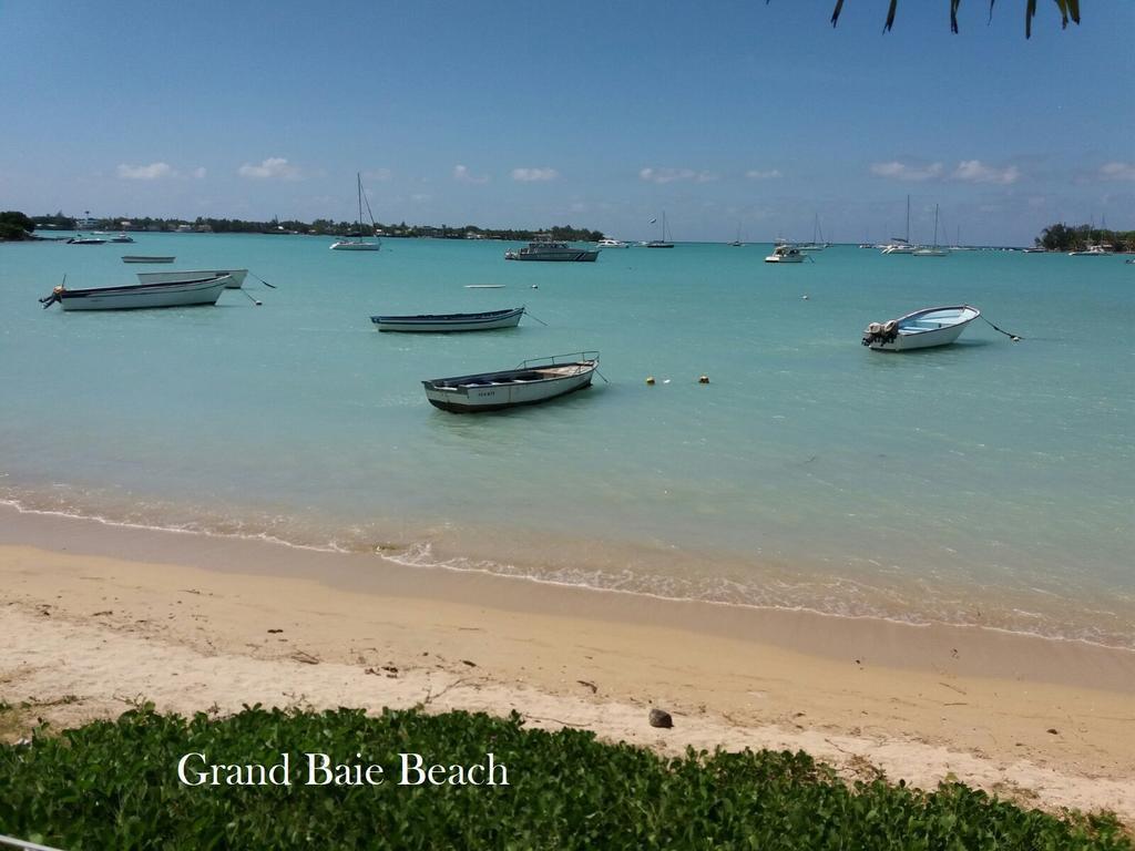 Sunshine Villa Grand Baie Exterior photo